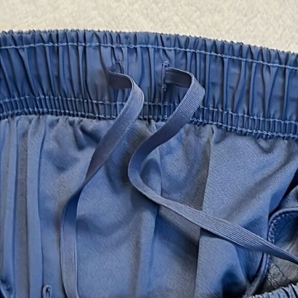 NIKE Dri Fit Running Shorts - Size Large - Picture 6 of 7